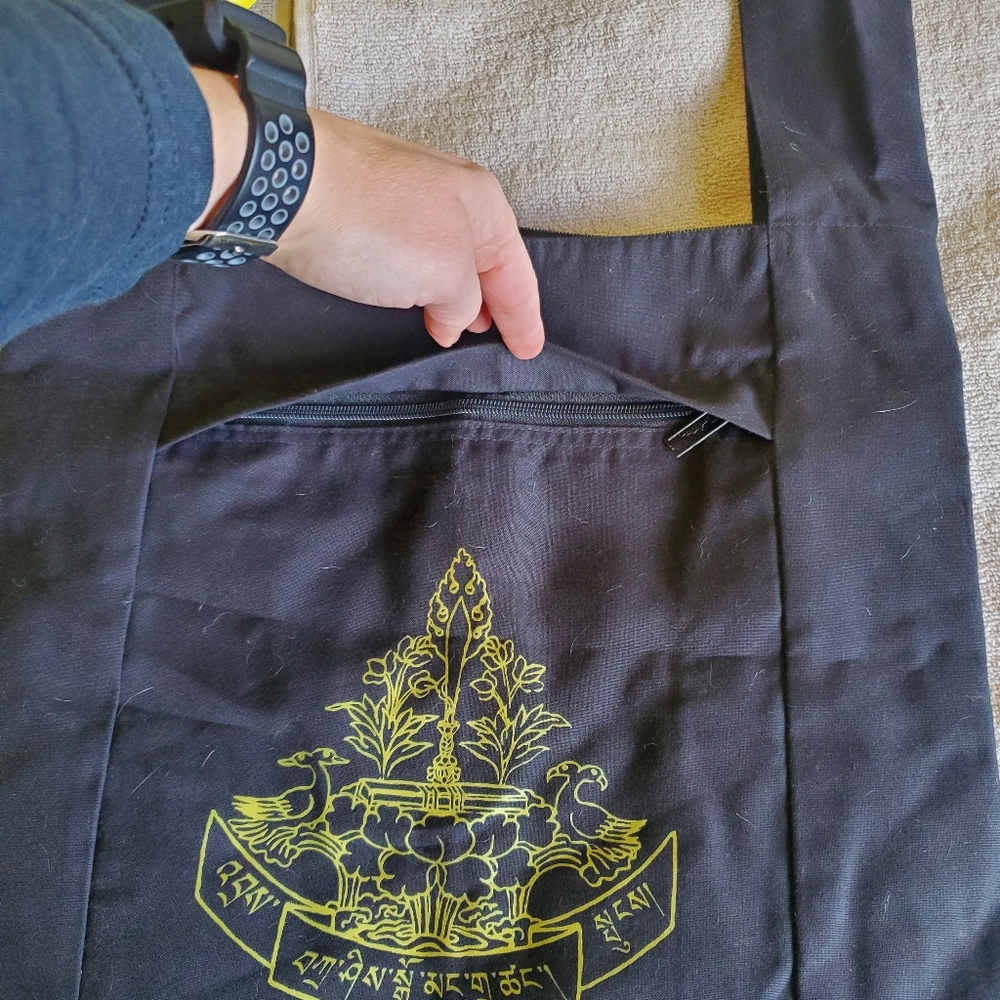 FINAL MARKDOWN- Black Crossbody Bag - Picture 2 of 10